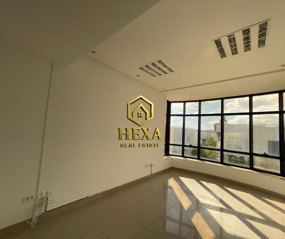 Location Appart. 5 pièces+ à Berge Du Lac (La Marsa) - Appartement s5 au lac 2 à usage bureautique