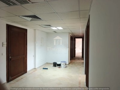 Location Appart. 4 pièces à Zone urbaine nord (Cite El Khadra) - Spacieux bureau h4 -