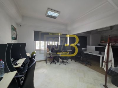 Location Autre à Montplaisir (Bab Bhar) - Bureau de standing à mohamed v -