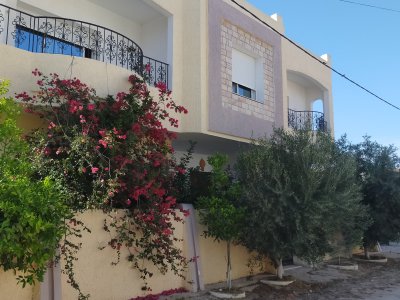 Location vacances Maisons à Kelibia (Kelibia) - Etage de villa h stding à jinen el mansora plage -