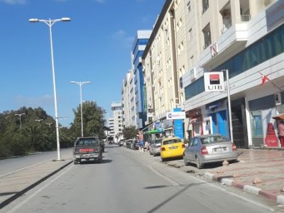 Vente Appart. 4 pièces à Zone urbaine nord (Cite El Khadra) - Bureau au cun