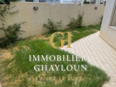 Location Appart. 3 pièces à Cite Ennasr 2 (Ariana Ville) - S2 avec jardin presque neuf -