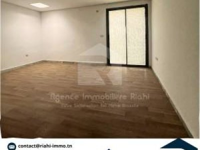 Location Appart. 1 pièce à Sousse Khezama (Sousse Jaouhara) -    bureau a2 situ  khzema est ref892a