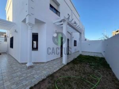 Location Maisons à Cite Universitaire (Nabeul) -  annuelle  villa s4 vide  ref707a