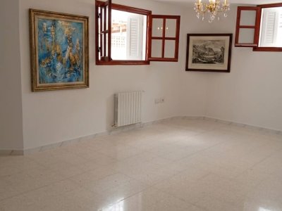 Location Maisons à Cite Ennasr 2 (Ariana Ville) - Un rez de jardin à ennasr 2
