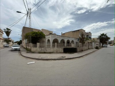 Vente Maisons à Borj Louzir (La Soukra) - Villa 350m à borj louzir -