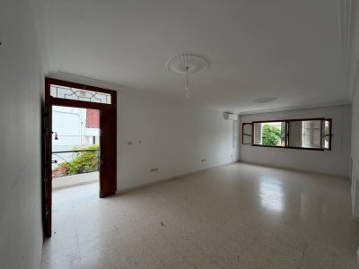 Location Maisons à Cite Ennasr 1 (Ariana Ville) - Etage de villa s4 1600d ennasr 1 -