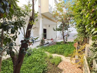 Vente Maisons à Borj Louzir (La Soukra) - Villa de deux étages indépendants borj louzir -