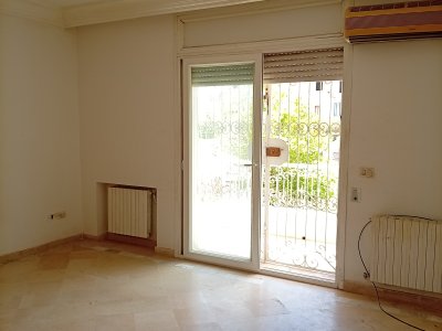 Location Maisons à El Aouina (La Marsa) - Villa s plus 5 l'aouina -