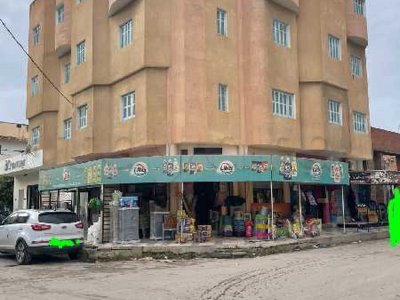 immeuble de 4 étages a vendre a sidi bouzid.