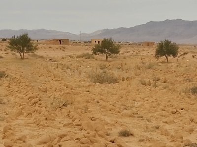 للبيع والاستثمار بجانب المشروع الضخم للطاقة الشمسية الفولطاضوئية