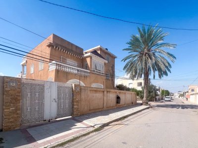 Villa à vendre – Cité Essaada – La soukra – Sfax