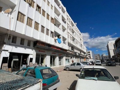 Local bureautique à louer- Nassria à côté CEG
