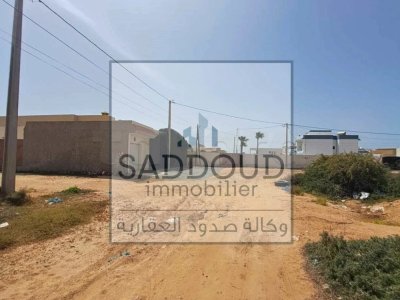 À vendre terrain 592m² à Route sidi Mansour km 9,derrière IHEC
