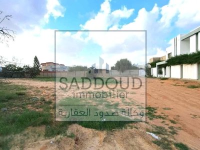 Terrain à vendre 824m² à Route el Ain km 6.5 زنقة الكحلاء