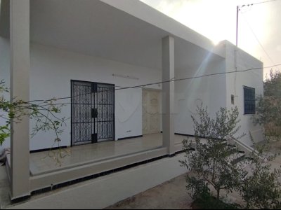 معروض للبيع  فيلا في حزق