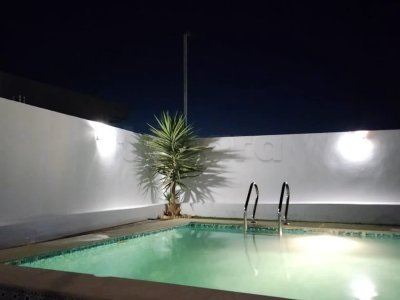 VILLA AVEC PISCINE À LOUER À KERKENNAH