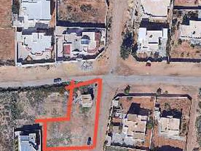 Terrain 680m2