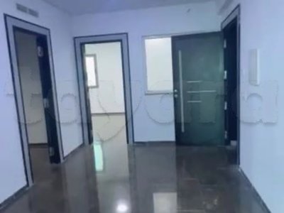 À LOUER – Appartement S+2 à usage bureautique / commercial