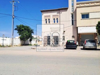 Terrain à vendre 610m² clôturé à Route el Ain km 3 (زنقة شاكر) 300m de la route principale