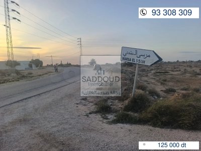 🏡 أرض للبيع – قرقنة (طريق الجوابر / العطاية)