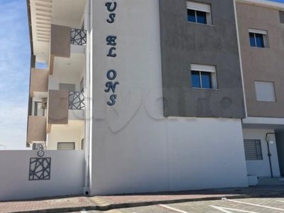 Location appartementS+2  100m2 avec jardin Rez-de-chaussée à cite Ons -Sfax