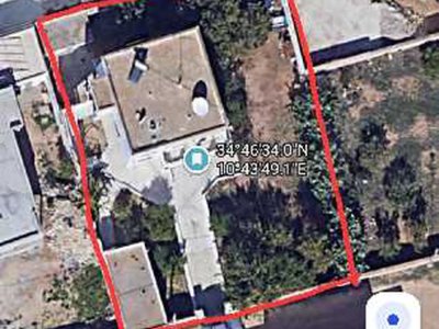 À VENDRE – Duplex sur un terrain de 900 m² – Route Gremda km 4.5