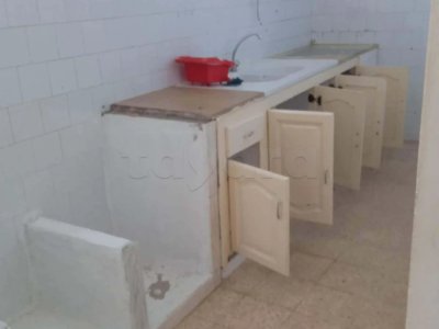 location d'un Local de 70 m2 pour exploitation professionnelle  ou personnelle (ménage)