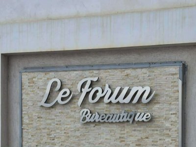 Bureau A+2, neuf, comprenant deux pièces, à louer pour usage professionnel à El Menchia / Hammam Sousse