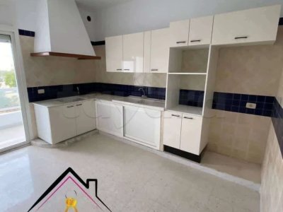Un appartement s+3 avec parking sous sol