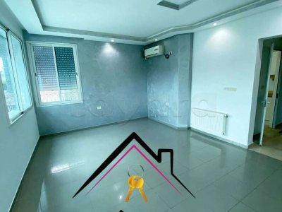 Un appartement s+2 haut gamme haut standing avec entrée voiture