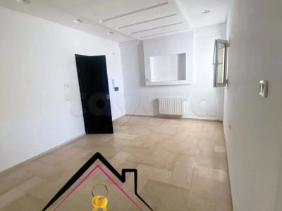 Un appartement s+2 à khzema charkia