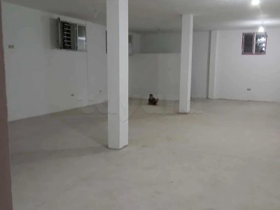 Local  130 M² à Akouda