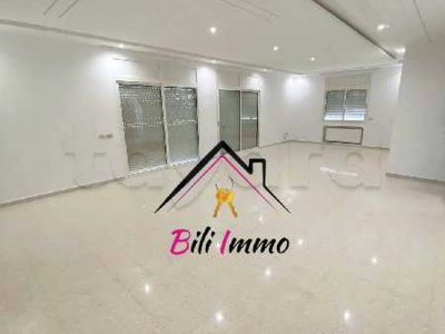 un spacieux appartement s+3 avec parking sous sol