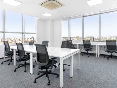 Basculez vers un espace de bureau ouvert prêt à l'emploi pour 15 personnes à TUNIS, Carthage