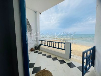 Un s1 meublé à la Marsa front mer