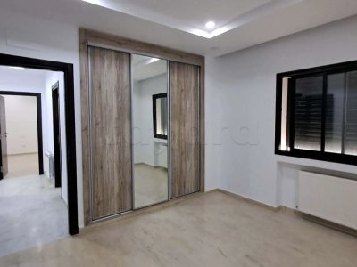 A LOUER S+3 – 1500 DT – JARDINS EL AOUINA – TEL 51004658 – FB.985