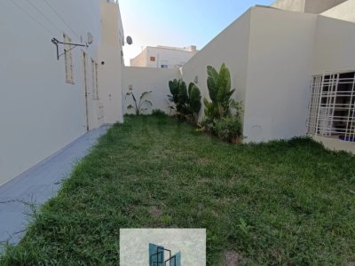 APPT S+2 AVEC JARDIN A L'AOUINA PRES L'EGLISE