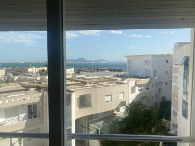 Un beau s+2 meublé avec une belle vue lac