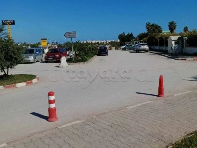 A vendre un terrain 147m² titre individuelle ce trouve a coté clinique soukra Ain Zaghouin la Marsa