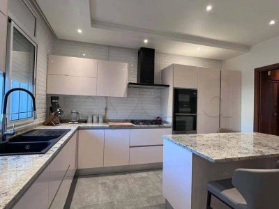 À Vendre Magnifique Appartement S+3 à Lac 2