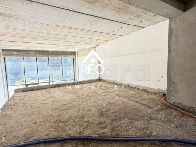 À LOUER : Un local commercial de 136 m², idéal pour toute activité commerciale.