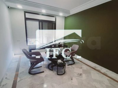 Bureau en 5 espaces – 150 m²- LAC 1 - IFCL137