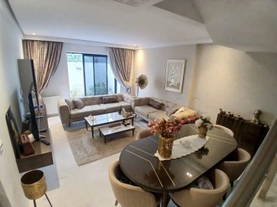 vente ain zaghouane duplex s+3  RDC avec terrasse