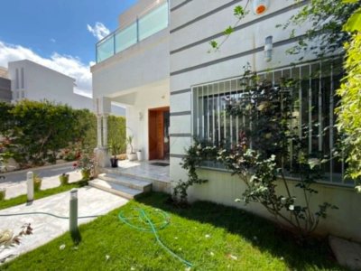 Villa S+6 haut standing 450m² à Menzah 9c