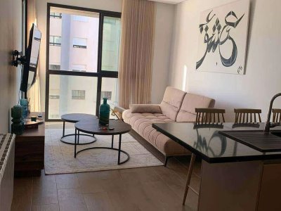 Appartement S+1 Meublé  à louer vue sur Lac aux Jardins de Carthage | Résidence Très Haut Standing (Evolo) avec Piscine, Gym & Spa++