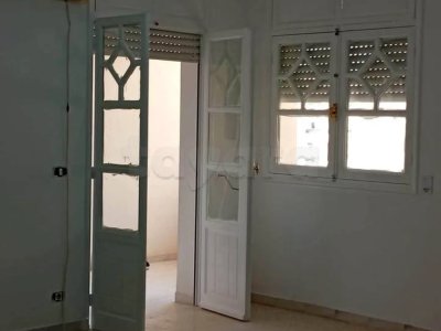 À vendre un spacieux S+4 à Ain Zaghwen