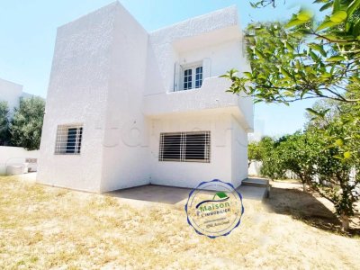 A vendre villa à rénover El Manar 3