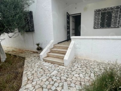 A louer une villa S+3 indépendante au bardo lahneya