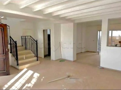 A vendre un duplex avec jardin qui donne sur deux rue - Jardins L aouina - 53 026 545